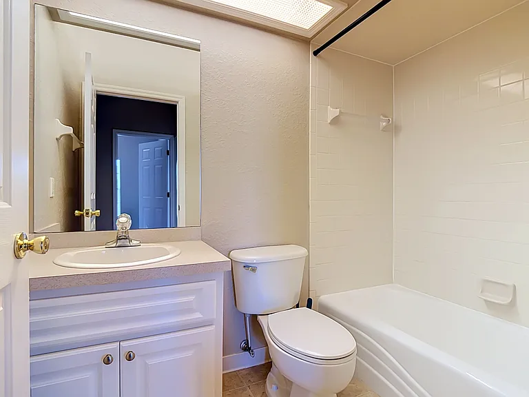 1105 Eagle Pond Dr — Photo 14