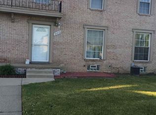 35263 Turner Dr, Sterling Heights, MI 48312