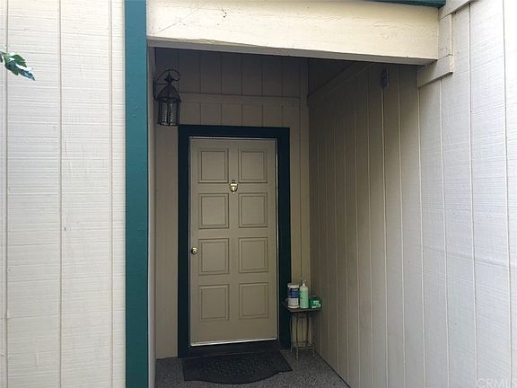 3rd image of 50140 Meadowview Dr