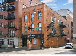 1161 W Madison St APT 4S, Chicago, IL 60607