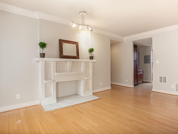 5th image of 527 Clara Ave APT 5