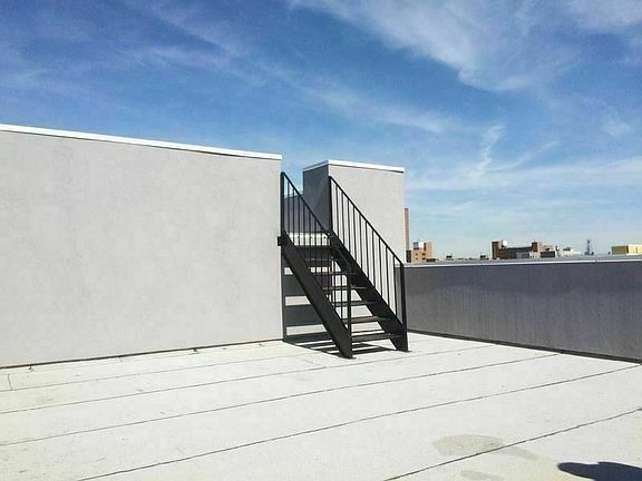 4th image of 843 Dekalb Ave #3R