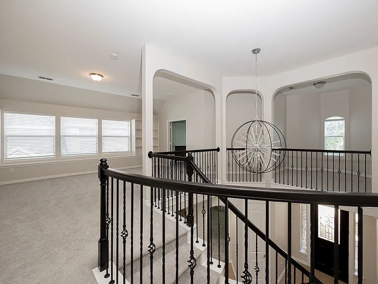 1352 Bentgrass Dr — Photo 32