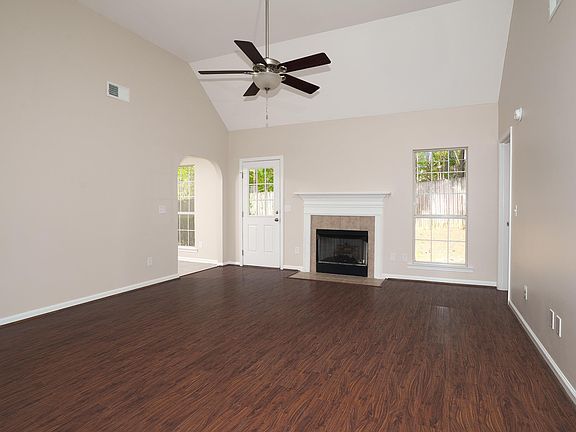 4th image of 512 Camden Cove Cir