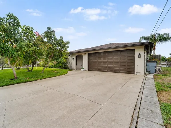 5736 Melaleuca Dr #22, Holiday, FL 34690