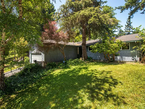 1616 Panorama Dr, Arcata, CA 95521