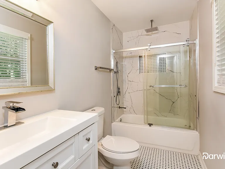 517 Hollow Ct — Photo 10