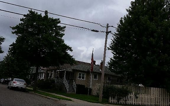 4th image of 239 Bondie St
