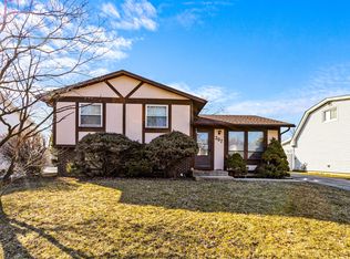 267 Waterman Dr, Bolingbrook, IL 60440