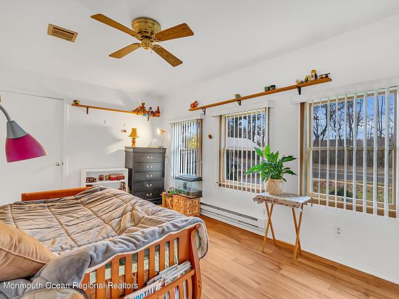 3rd image of 1188 S Lake Dr #D