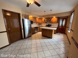 712 Saville Ave, Eddystone, PA 19022