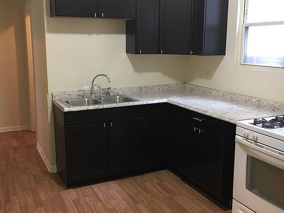 4th image of 7933 S East End Ave #1