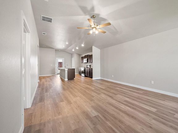 3rd image of 2903 Abbeville Ave