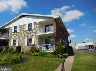 102 Oakland Ave #B, Lansdale, PA 19446