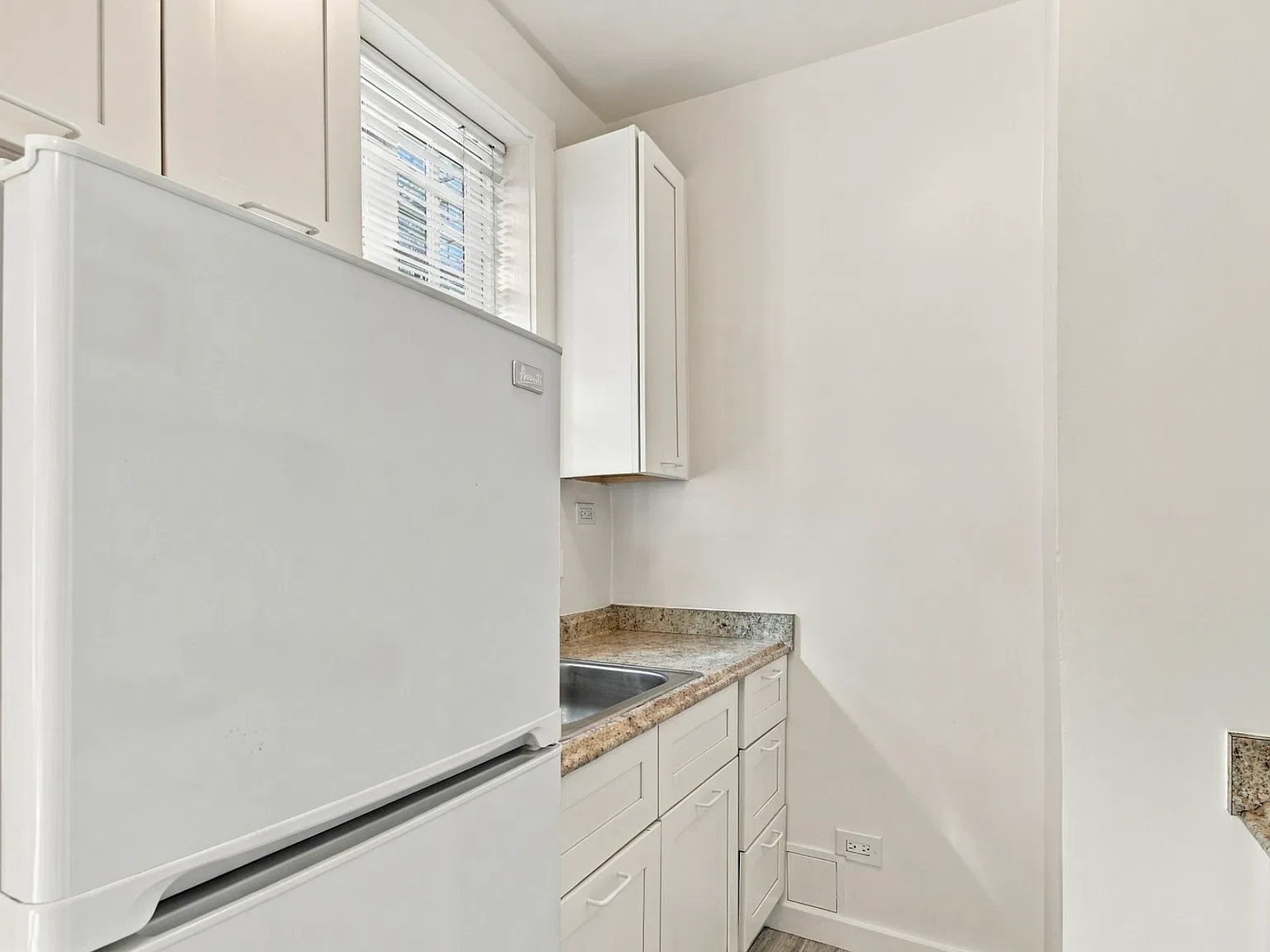Studio, $2,595 — Photo 4