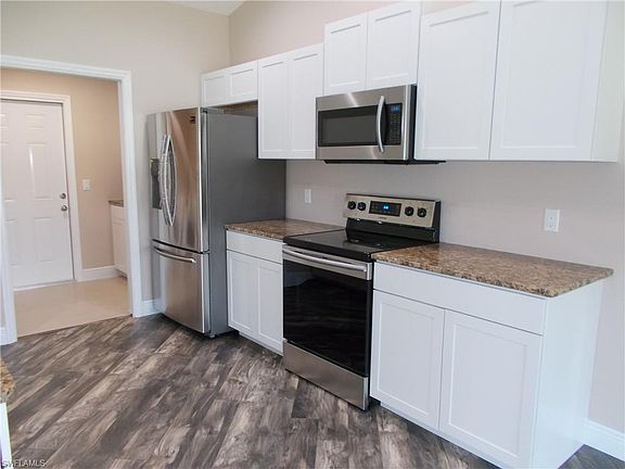 5th image of 1057 Harwood Ave S