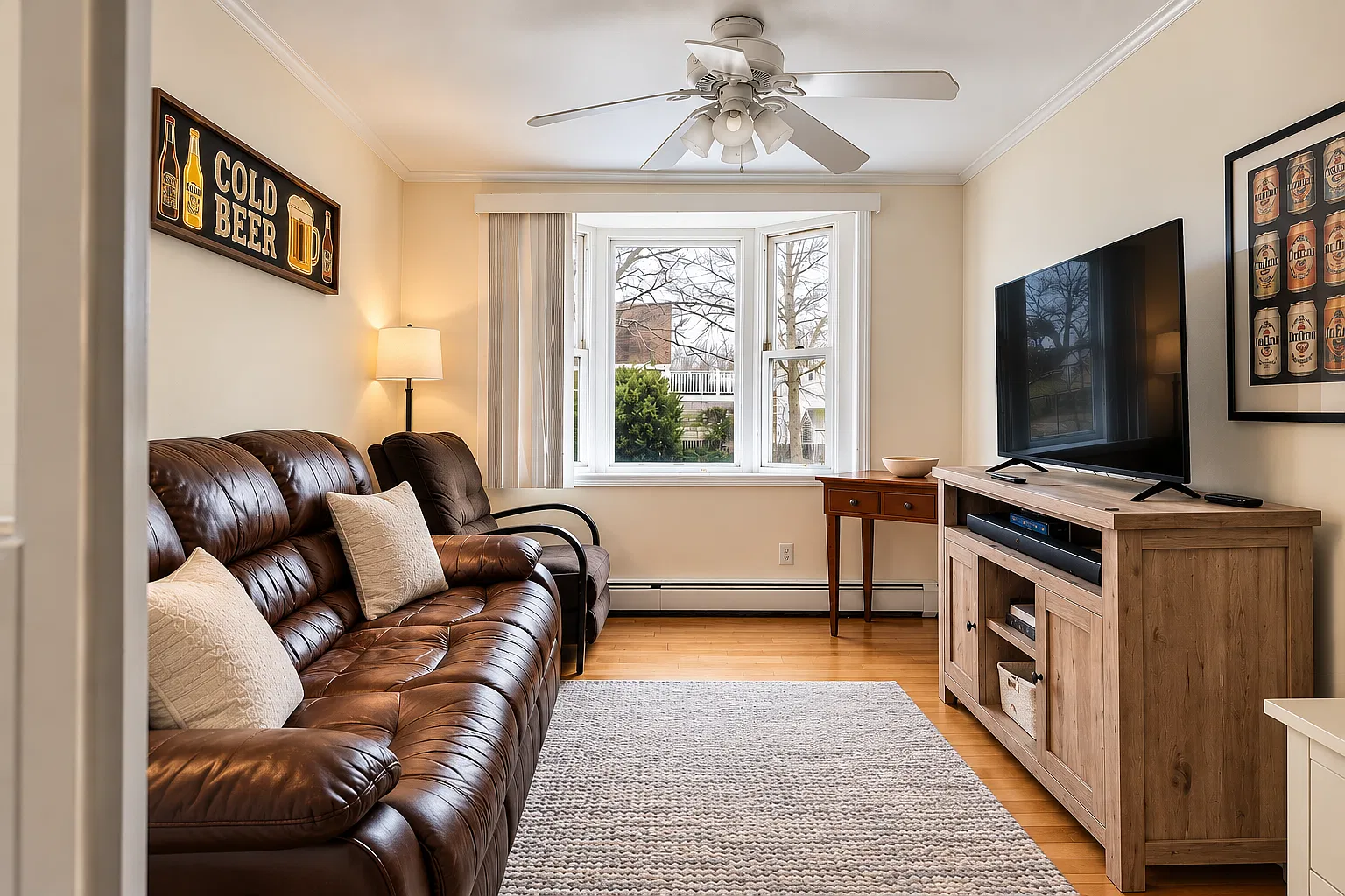 4 bed, 2500 sqft, $3,400 — Photo 1