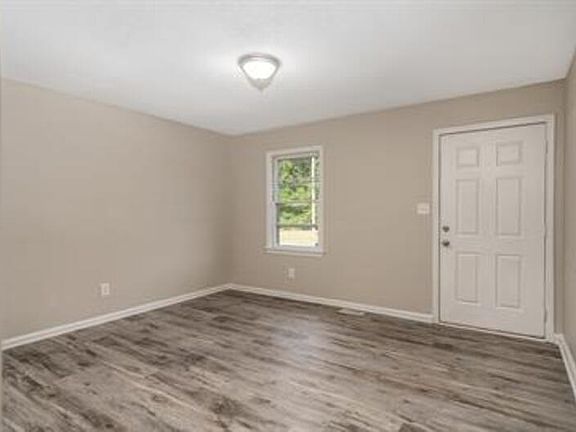 5th image of 651 Kingston Ave #653
