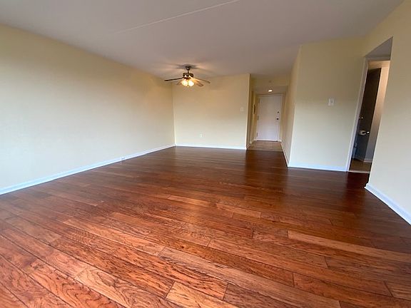 4th image of 6300 Stevenson Ave APT 701