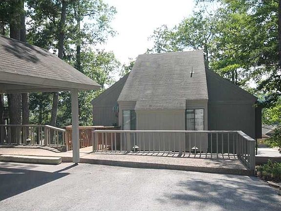 2nd image of 20 Norwood Dr