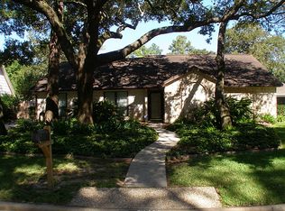 5718 Pinewood Springs Dr, Houston, TX 77066