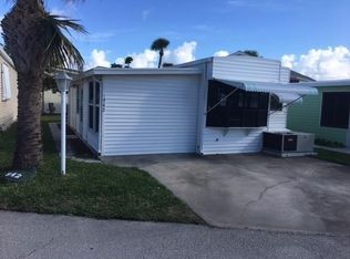 942 Nettles Blvd, Jensen Beach, FL 34957