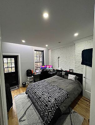 2nd image of 70 Saint Marks Pl #1R