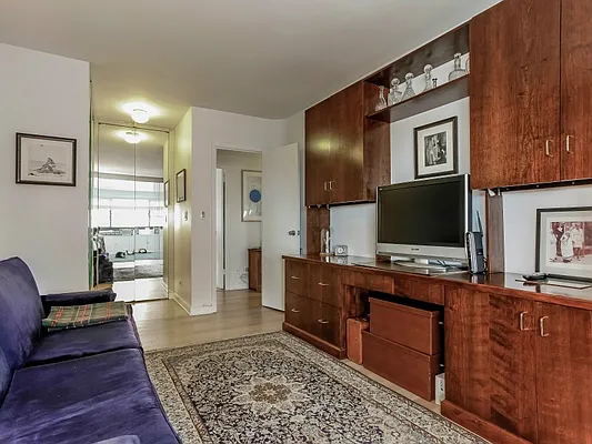 Sold by Sotheby's International Realty | media 18