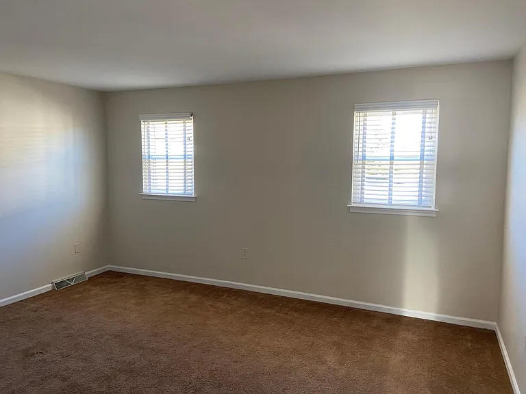 277 Shirley Dr #2 — Photo 14