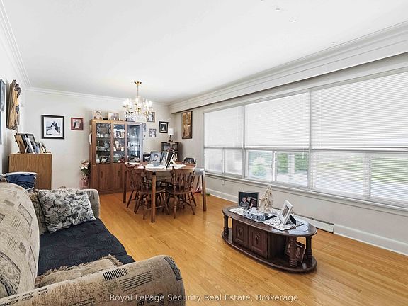 5th image of 73 Saint Andrews Blvd