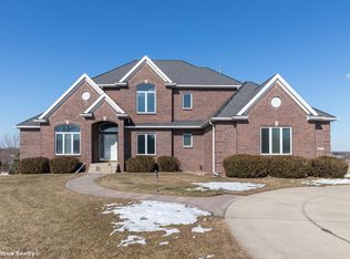 9781 NW 74th Pl, Johnston, IA 50131