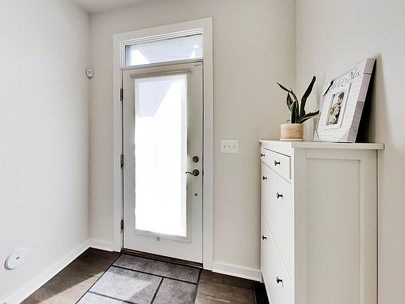 4th image of 16212 Bushwick Pl
