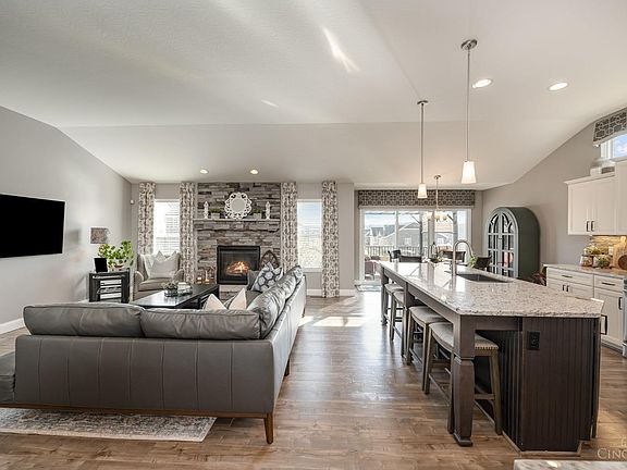 5th image of 6905 Mary Joy Ct