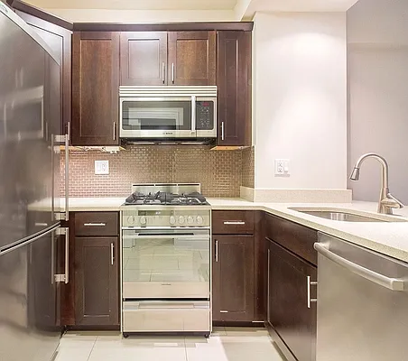 Rented by Greystar | media 30