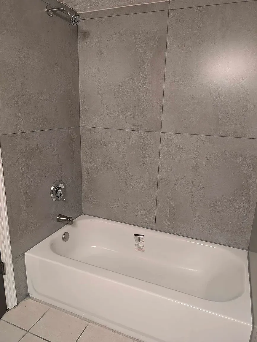 2 bed, 1.5 bath, 920 sqft, $1,000 — Photo 3