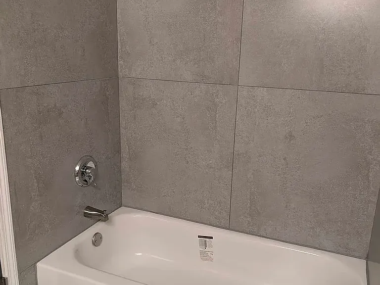 468 Lombard St #C — Photo 3
