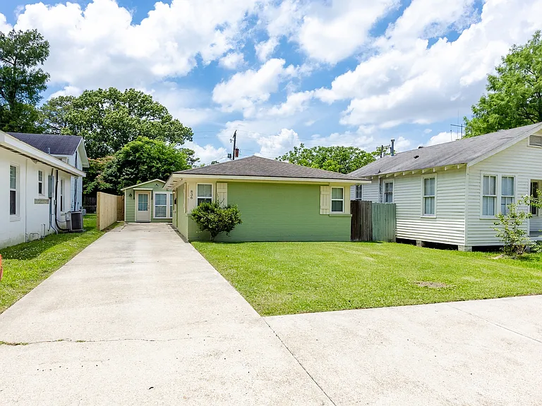836 Steele Blvd — Photo 3