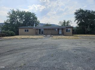 1223 NW Madras Hwy, Prineville, OR 97754