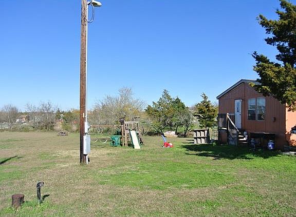 2nd image of 141 E. Valle Verde Dr
