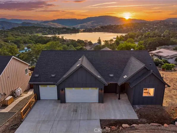 17247 Meadow Vw, Hidden Valley Lake, CA 95467