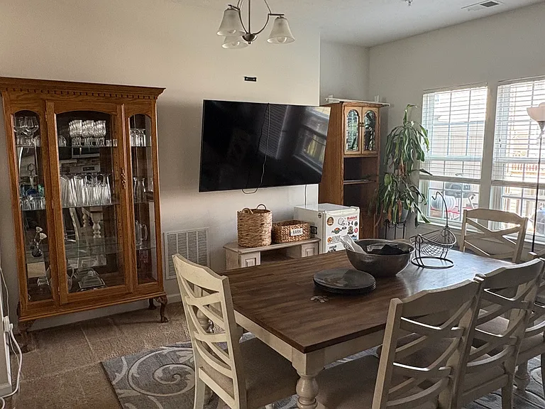 2302 Pointe View Dr — Photo 25
