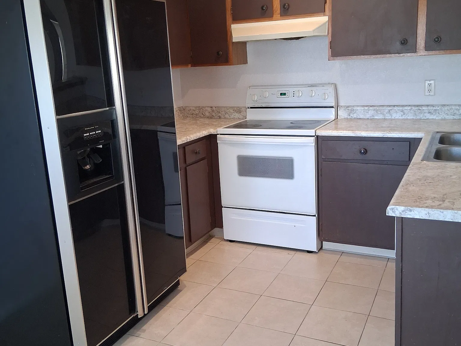 2 bed, 806 sqft, $1,145 — Photo 4