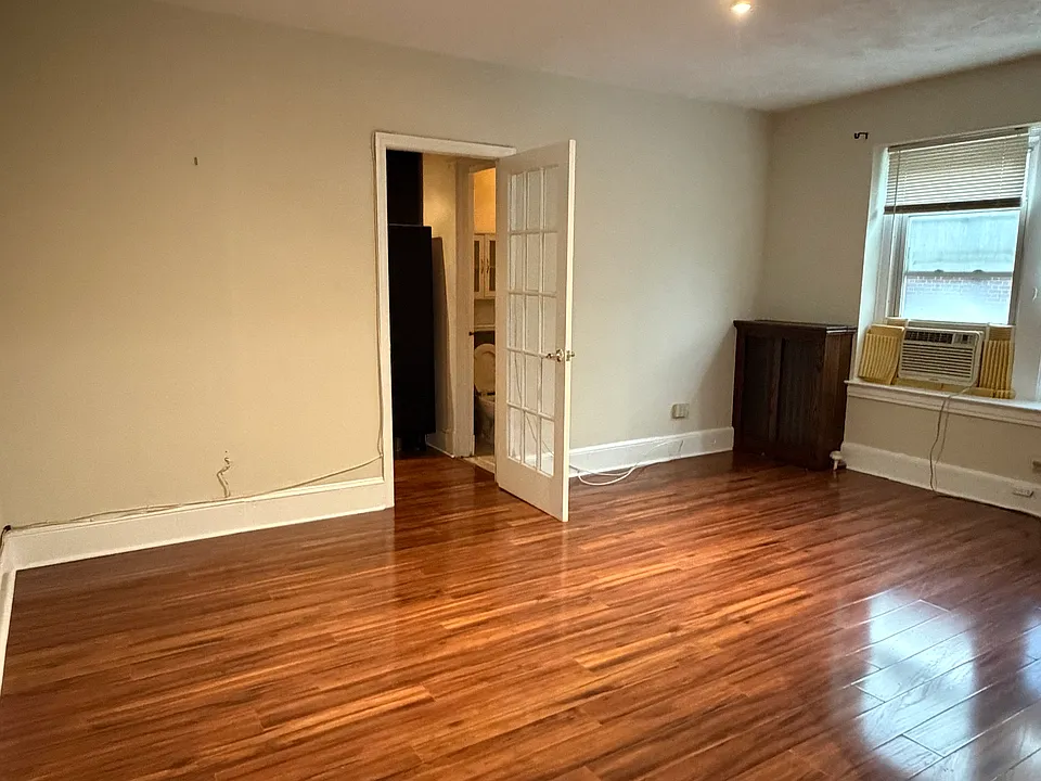 53 Prospect St #204
