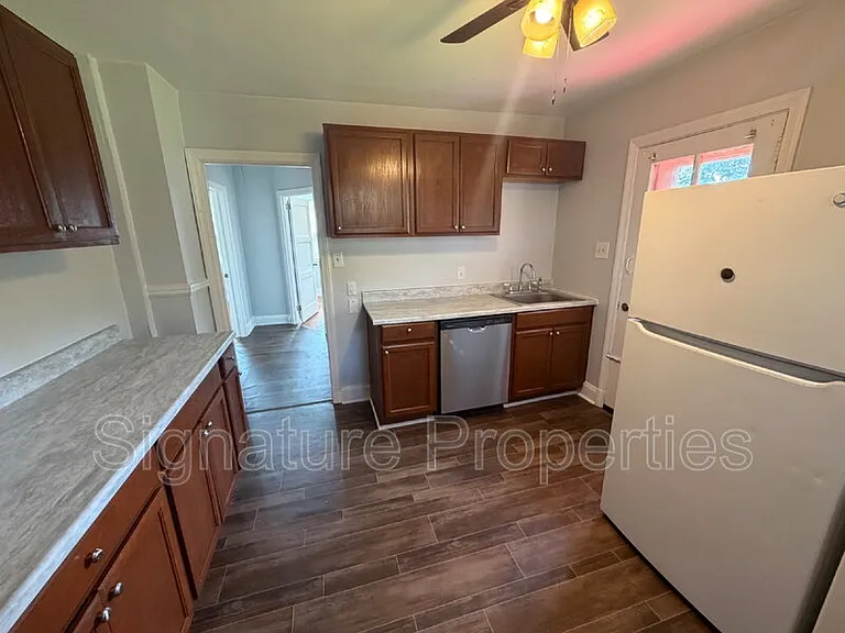 2411 Carlisle Ave — Photo 12