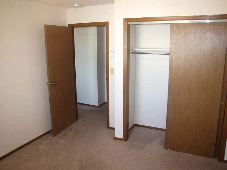 Old West Apartments — Photo 6