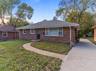 165 N New Florissant Rd, Florissant, MO 63031