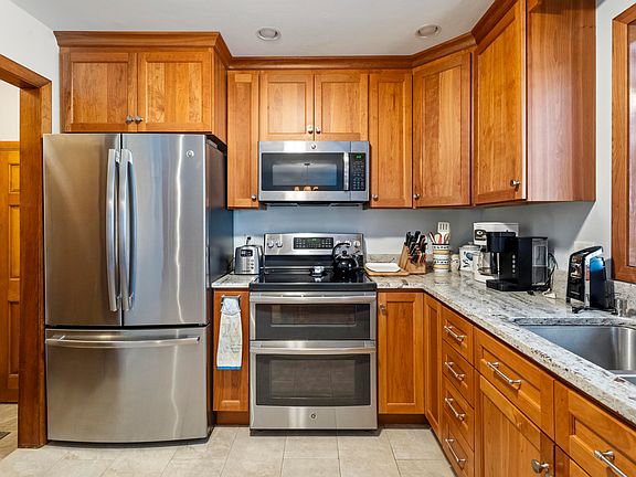 5th image of 85 Longmeadow Drive