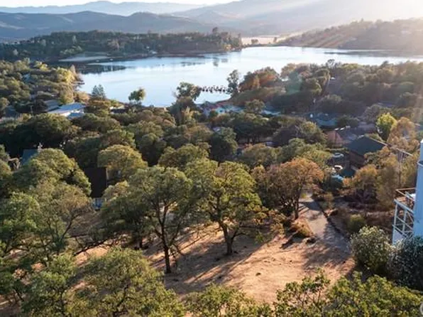 18954 Deer Hill Rd, Hidden Valley Lake, CA 95467