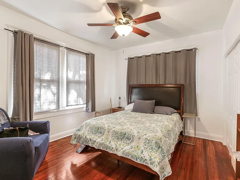 6733 Catina St — Photo 16