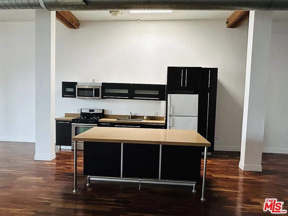 1 bed, 1.0 bath, 1500 sqft, $3,622 — Photo 3